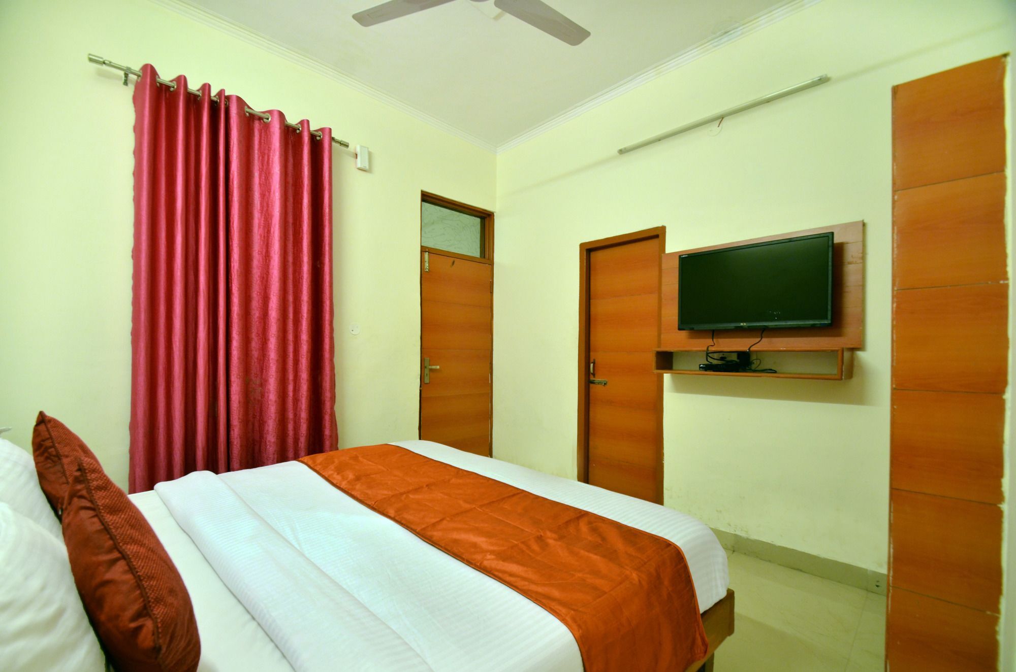 Oyo Platinum Inn Nayagaon 외부 사진