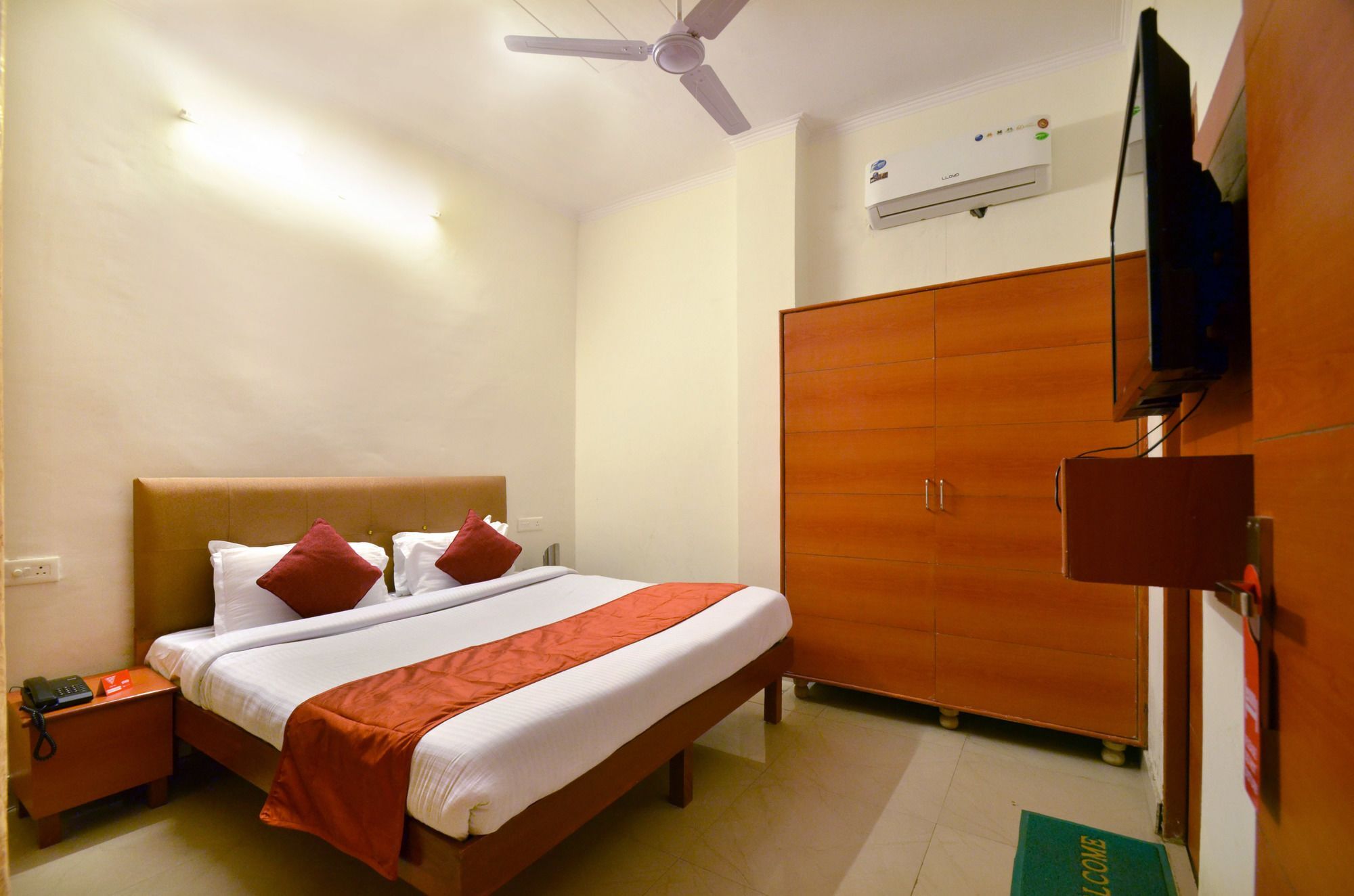 Oyo Platinum Inn Nayagaon 외부 사진